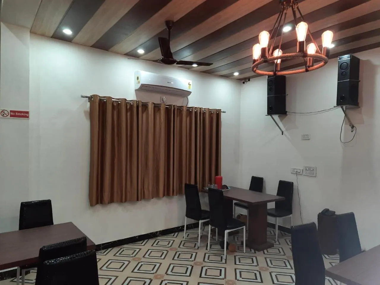 Hotel Taj Royal Agra